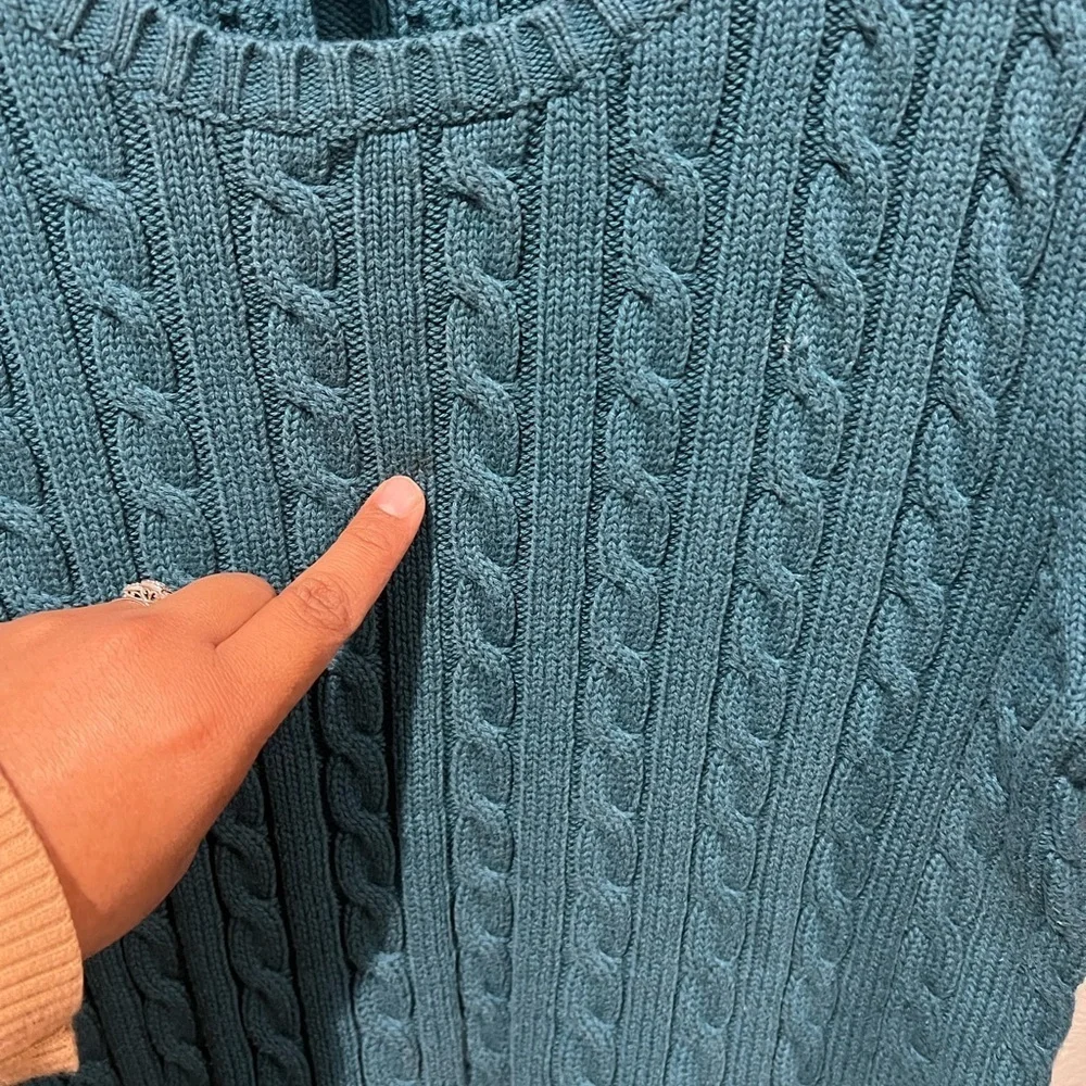 L.L. Bean Women's Blue Cable Knit Sweater Size Medium EUC